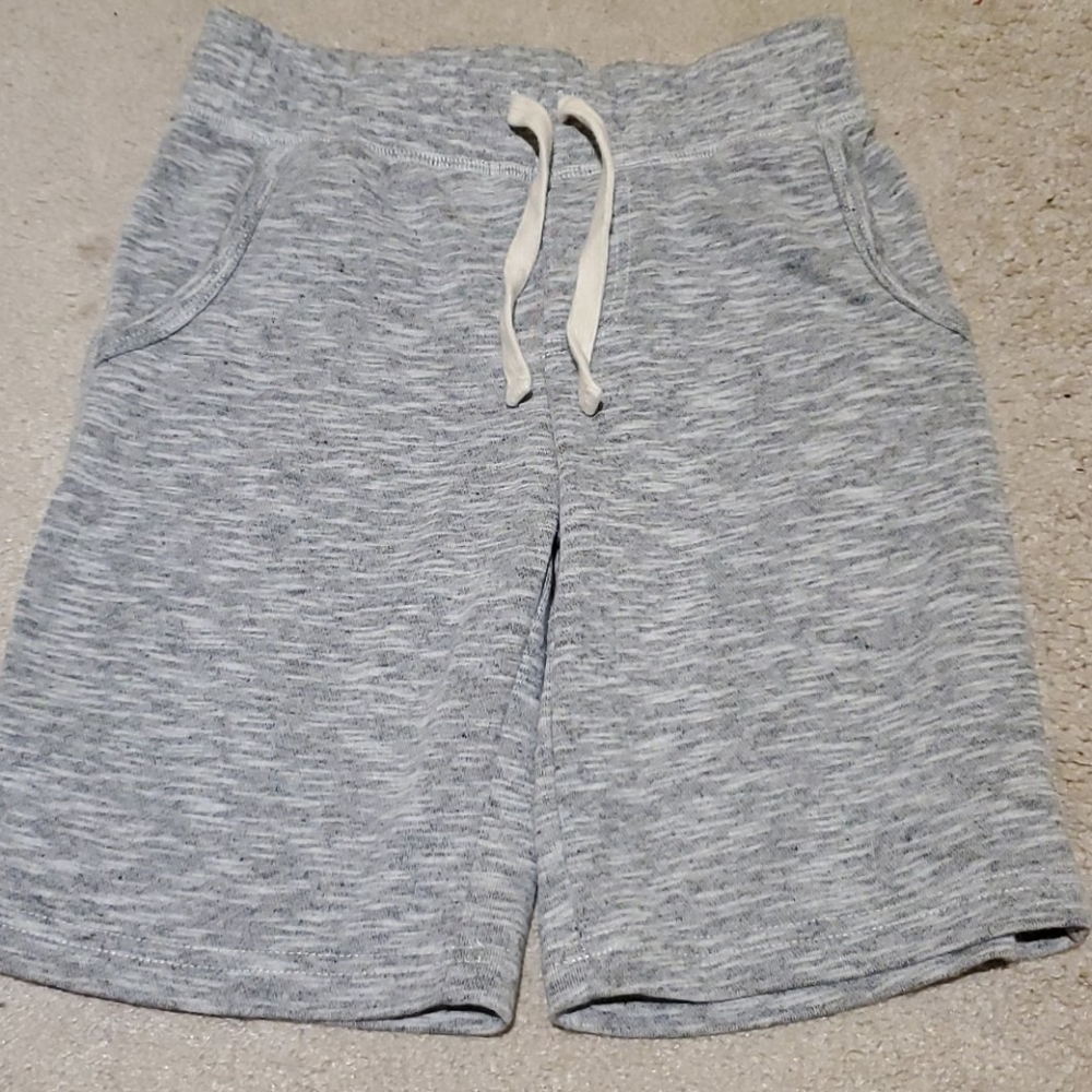 Shorts - Picture 2 of 5